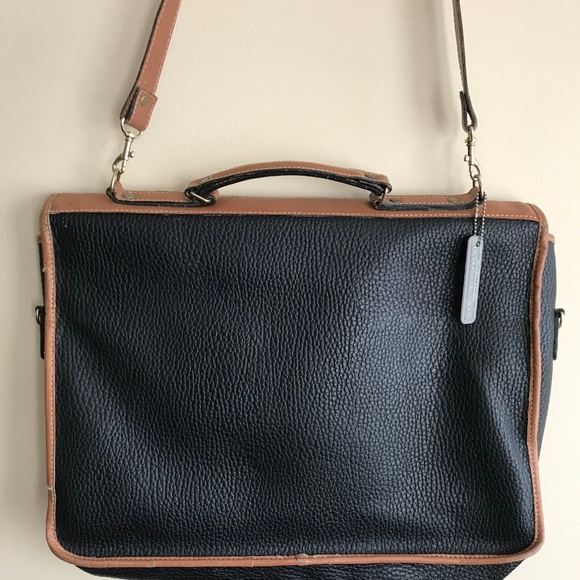 Geoffrey Beene Two-Tone Messenger  Briefcase Bag - Picture 3 of 8